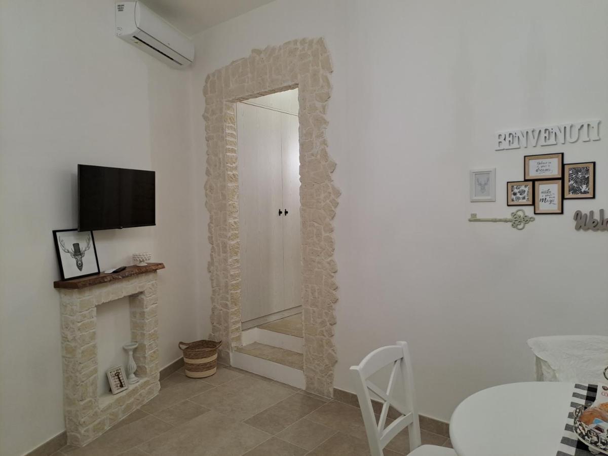 Dimora 52 Apartment Наполи Екстериор снимка
